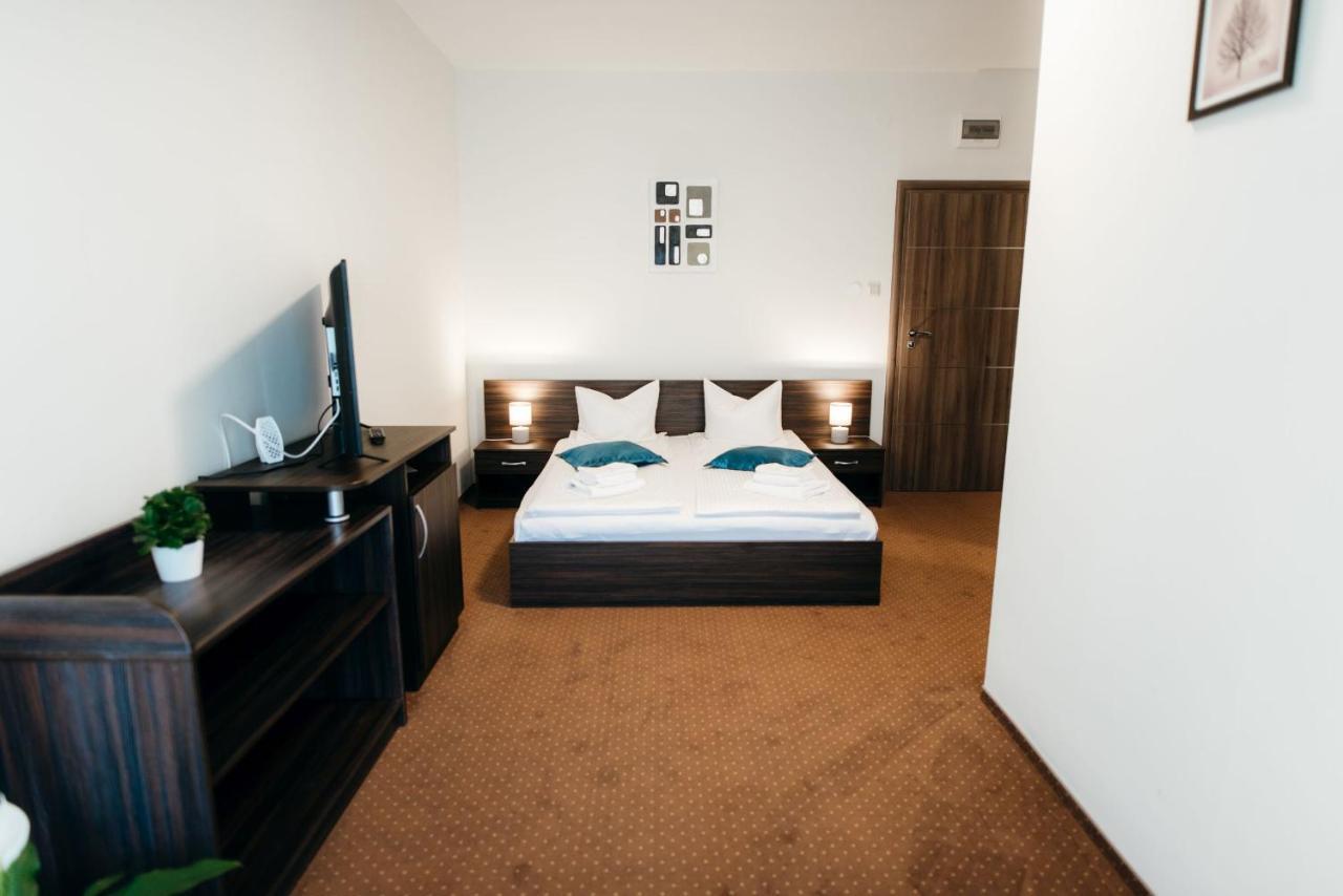 אודורהיו סקוייסק Pava Pension & Spa מראה חיצוני תמונה